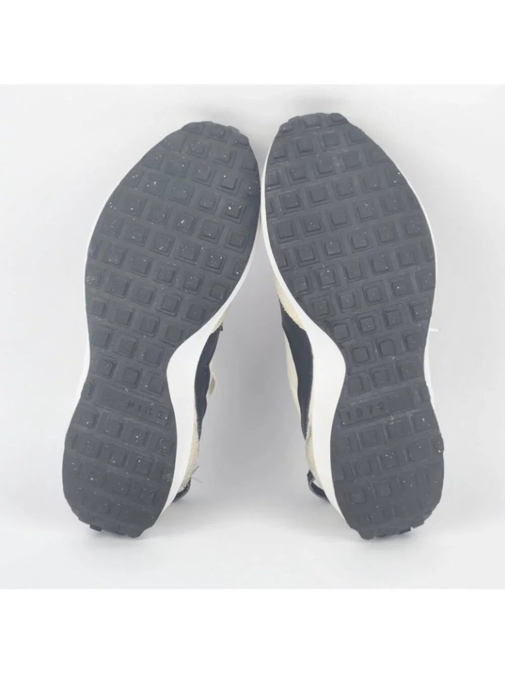 Nike Waffle Debut DH9523-102 Women's US 8 Running Shoes White Athletic Sneakers